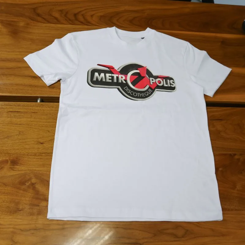 T-shirt Métropolis, produit réel